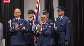 Powiatowe obchody Święta Policji we Wschowie. 28 awansów i medal od ministra [ZDJĘCIA]