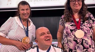 ŚDS Siedlnica po raz pierwszy na wojewódzkim przeglądzie piosenki w Cybince