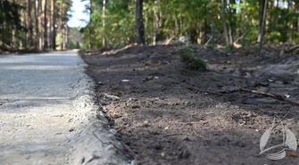 Ścieżka Radzyń–Józefów. Na budowie układają kolejne warstwy podłoża