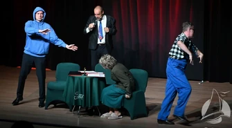 Kabaret Czesuaf w Sławie. Po programie „A, dajcie spokój…” były owacje na stojąco