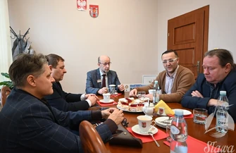 Wicemarszałek województwa w Sławie. Rozmowy o festiwalu i ścieżkach rowerowych