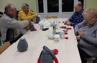 Kolędy taniec i wizyta policji. Styczeń w klubach seniora gminy Szlichtyngowa