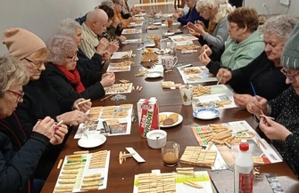Kolędy taniec i wizyta policji. Styczeń w klubach seniora gminy Szlichtyngowa