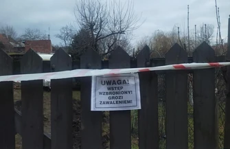 Runął komin na ul. Nowej we Wschowie.