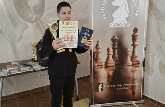 Podwójne podium i III kategoria. Szachiści Hetmana Wschowa błysnęli w Nowym Żabnie