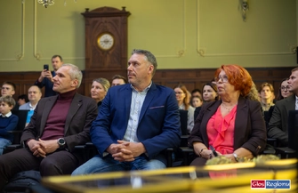 Gala Bądź Mistrzem z Burmistrzem. Młodzi sportowcy z gminy Wschowa odebrali stypendia w ratuszu