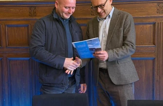 15 wspólnot podpisało umowy. Ruszają remonty wschowskich kamienic