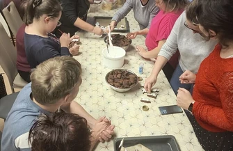 Uczą się odmawiać rozwiązywać konflikty i radzić sobie ze stresem. Zajęcia w SOSW we Wschowie pomagają absolwentom w codziennym życiu