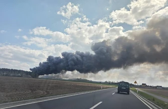 Pożar kurnika w Lipinikach. Na miejscu liczne zastępy straży