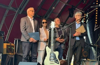 Pośmiertny tytuł honorowy dla Jacka Łapińskiego. Akt odebrała żona