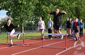 Sekcja lekkoatletyczna jużpo pierwszych zajęciach. Treningi na Stadionie w Sławie prowadzi Gabriel Dziełakowski