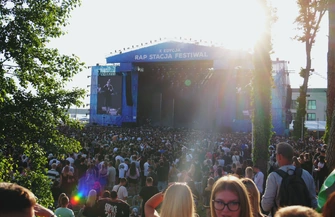 Trwa drugi dzień Rap Stacji. Zmienia się sobotni grafik Main Stage ZDJĘCIA