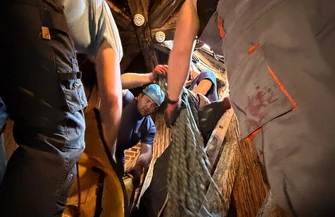 Alpiniści zdjęli wskazówki zegara na wieży ratusza we Wschowie