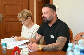 W podpisaniu umowy z projekt ścieżki Gola - obwodnica Sławy